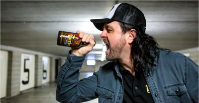Rockster wordt brouwer: Brouwerij Strubbe in zee met frontman van Channel Zero